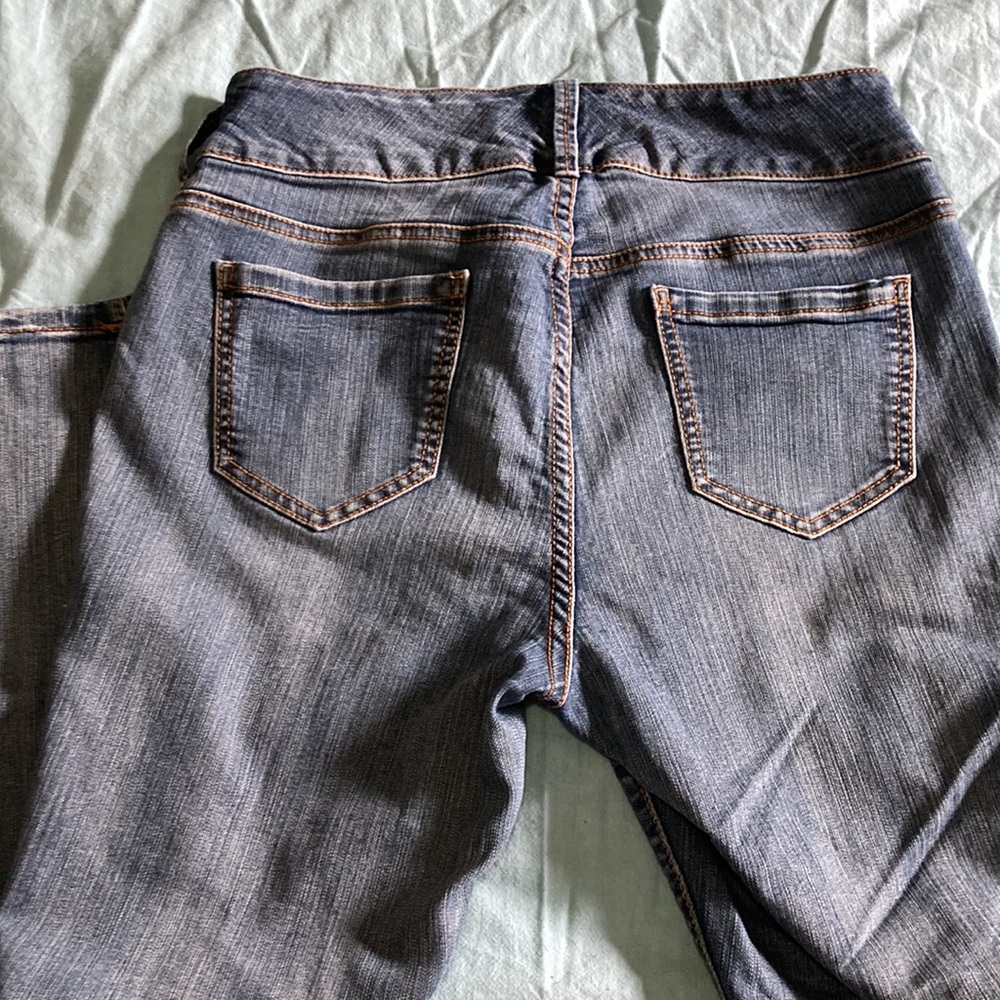 Torrid medium wash stretch denim low-mid rise skinny - Picture 6 of 6